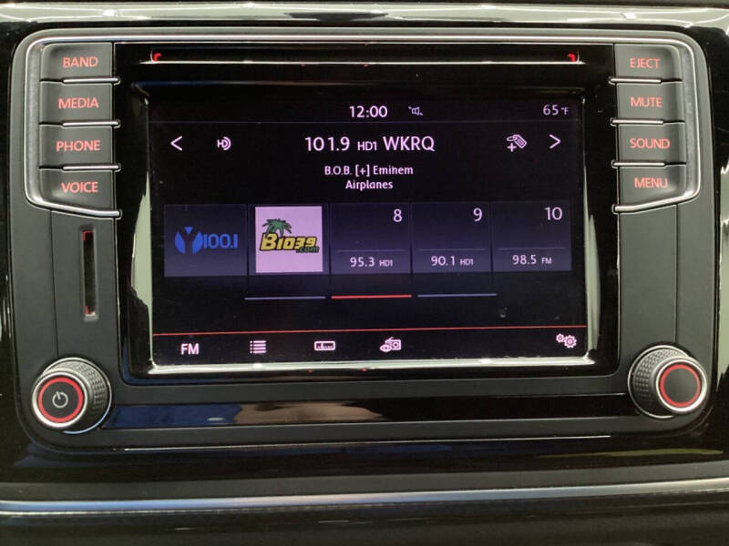 2016 Volkswagen Beetle R-Line SE