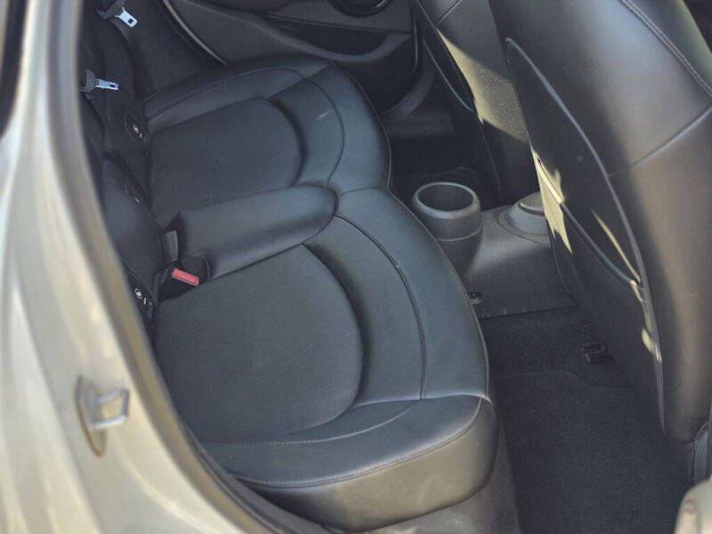 2015 MINI Hardtop 4 Door Cooper