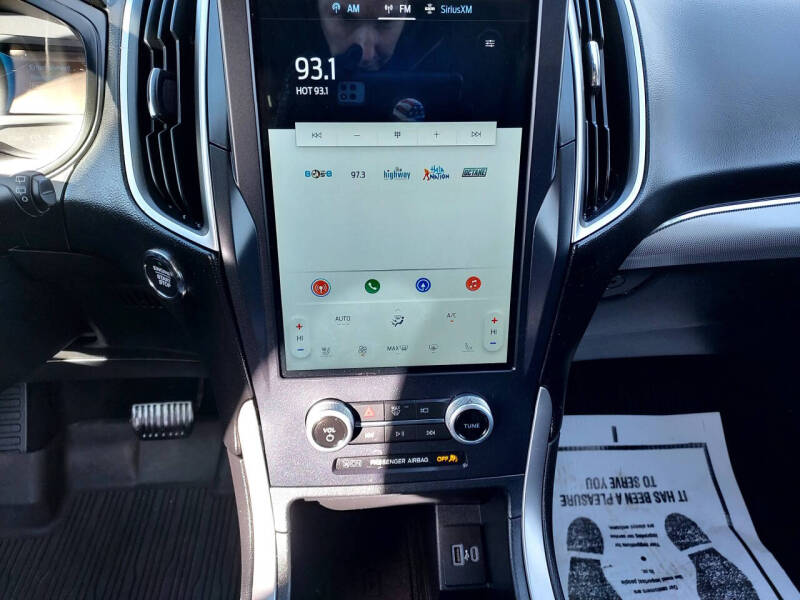 2022 Ford Edge SEL