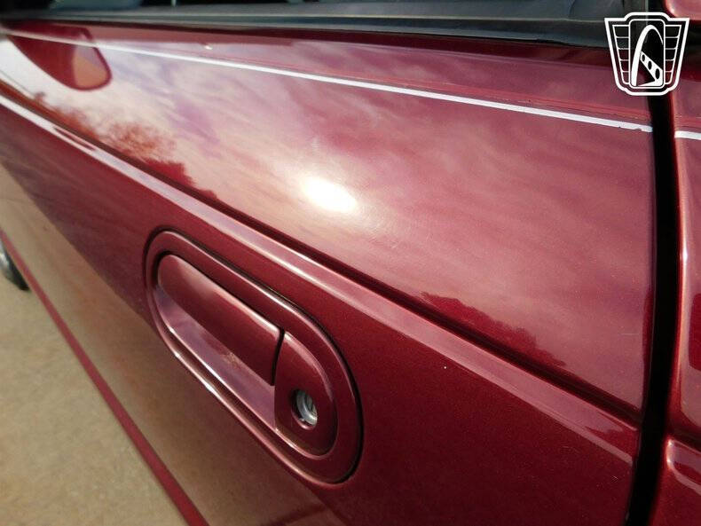 2004 Ford Thunderbird Deluxe