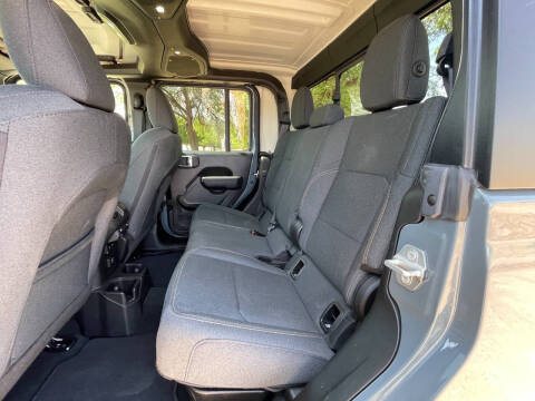 2025 Jeep Gladiator Sport S