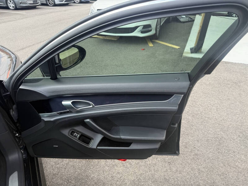 2011 Porsche Panamera S
