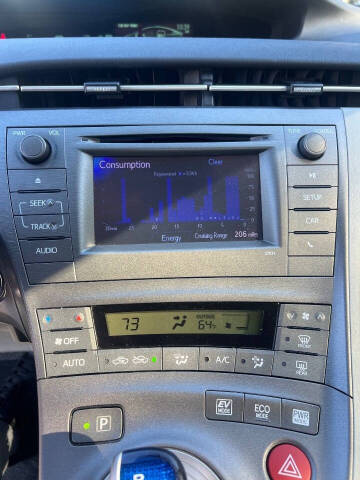 2014 Toyota Prius Two