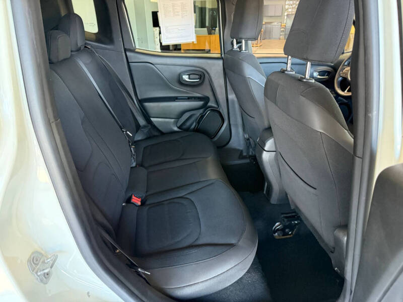 2017 Jeep Renegade Altitude