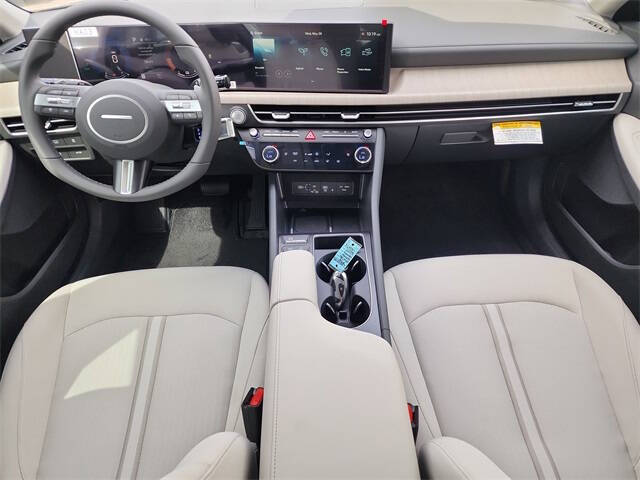 2025 Hyundai Sonata Hybrid SEL