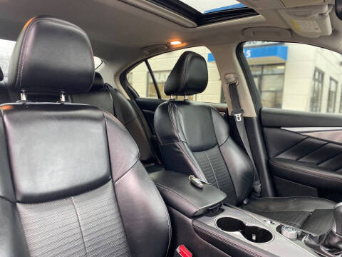 2015 Infiniti Q50 Sport