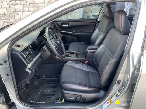 2017 Toyota Camry SE