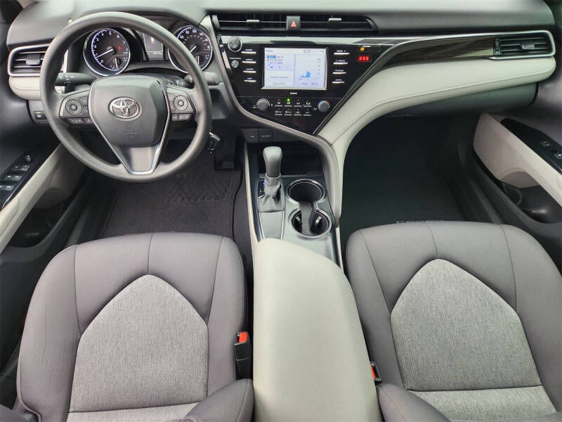 2020 Toyota Camry LE