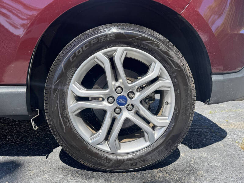 2017 Ford Edge Titanium