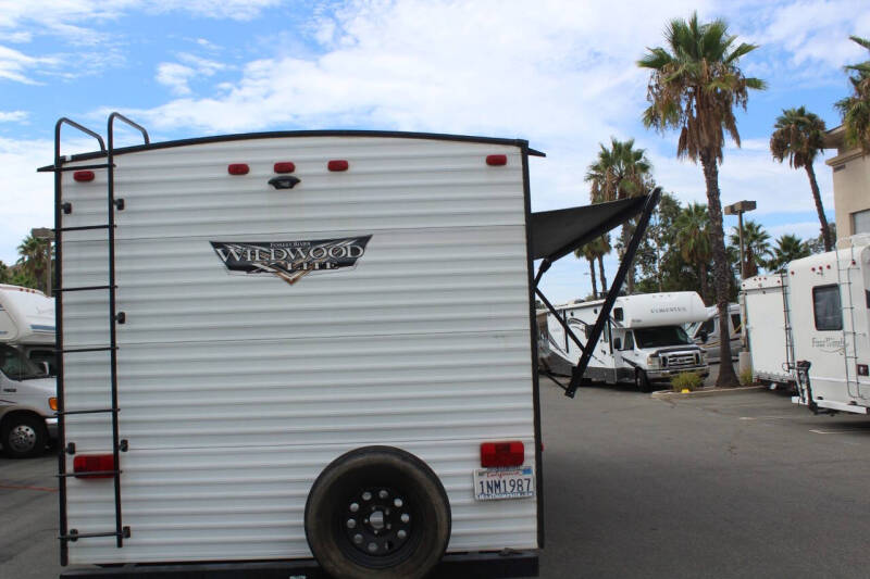 2021 Forest River Wildwood 273QBLXL