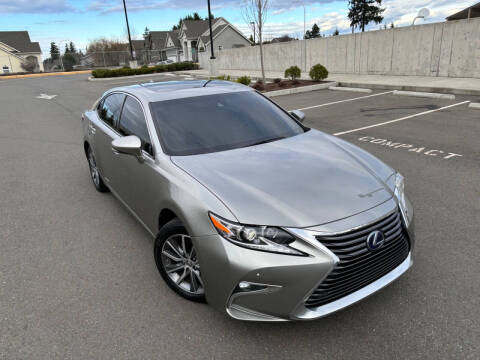 2016 Lexus ES 300h