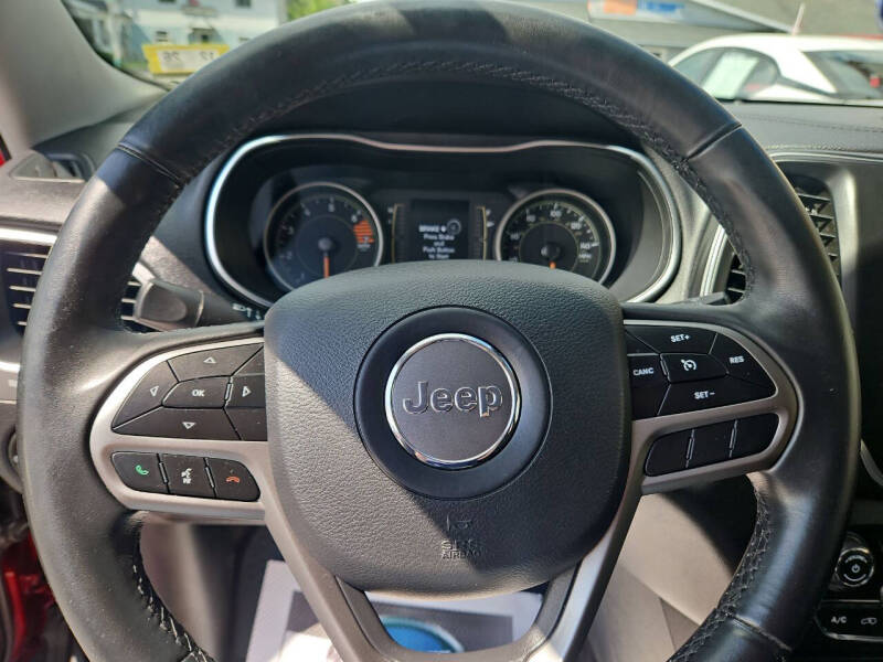 2019 Jeep Cherokee Latitude Plus