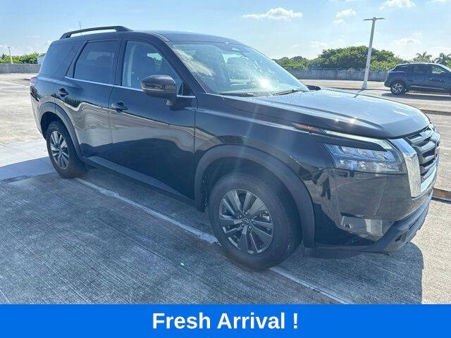 2025 Nissan Pathfinder SV