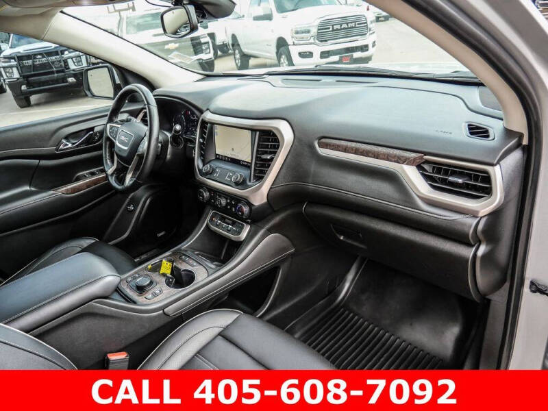 2020 GMC Acadia Denali