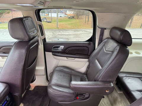 2010 Cadillac Escalade ESV Platinum Edition