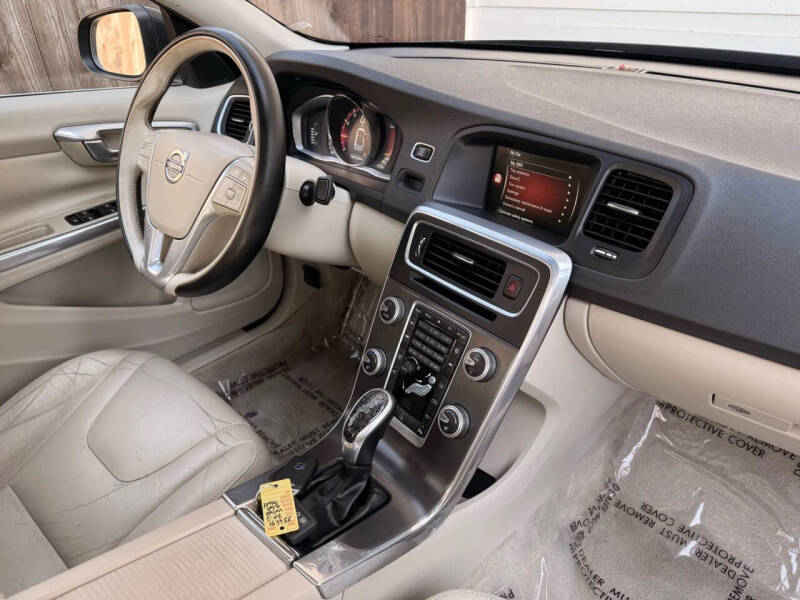 2015 Volvo S60 T5 Drive-E Premier