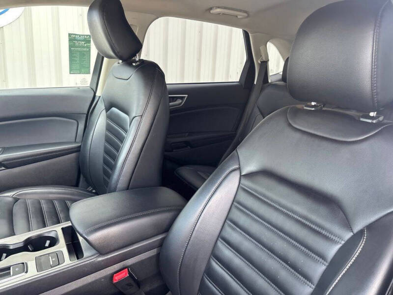 2023 Ford Edge