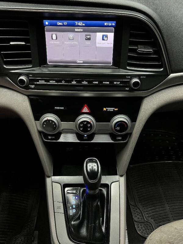 2019 Hyundai Elantra Limited