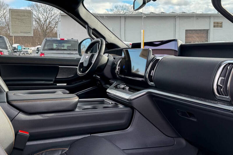 2025 Ford Expedition Tremor