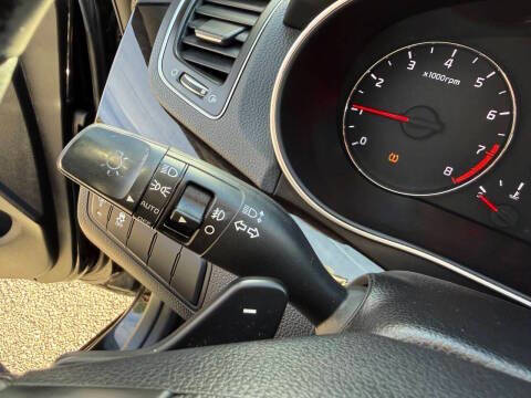 2014 Kia Cadenza Premium