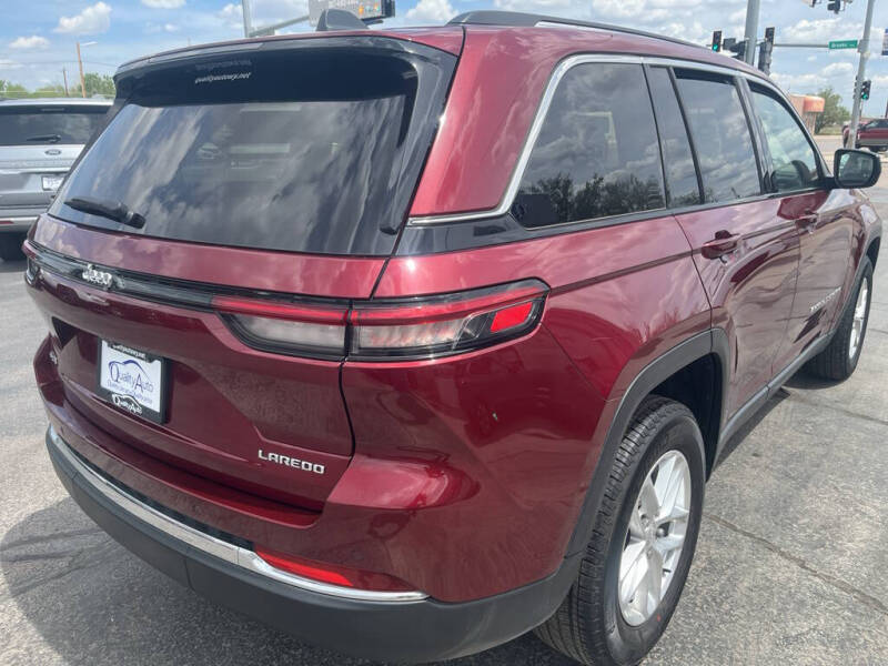 2023 Jeep Grand Cherokee Laredo