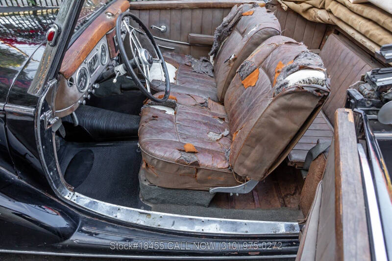 1952 Mercedes-Benz 220