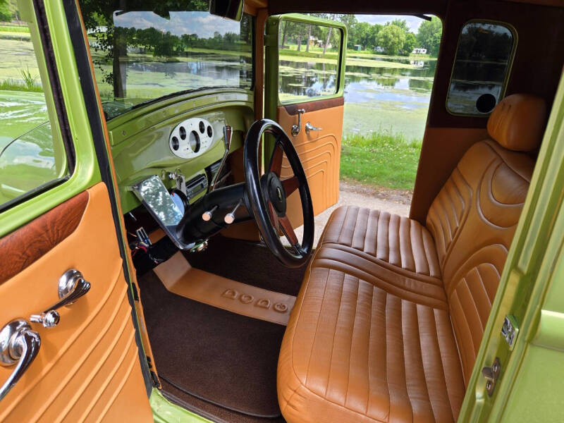 1930 Dodge 5-Window Coupe