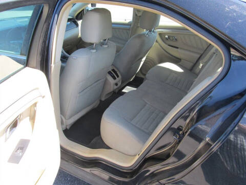 2015 Ford Taurus