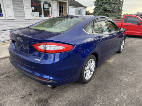 2016 Ford Fusion SE