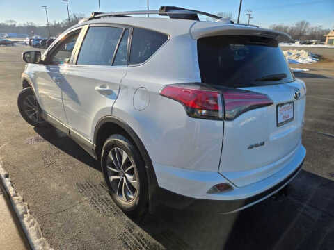 2017 Toyota RAV4 Hybrid XLE