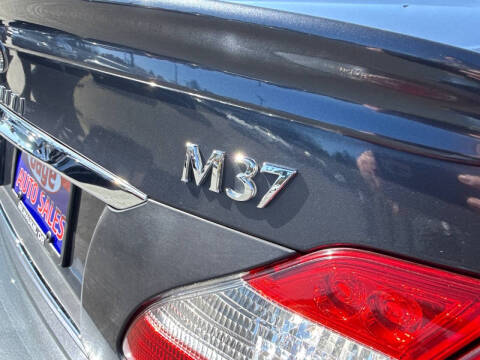 2011 Infiniti M37
