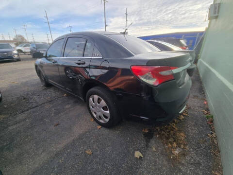 2014 Chrysler 200 LX