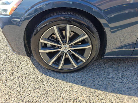 2022 Volvo S60 B5 Momentum