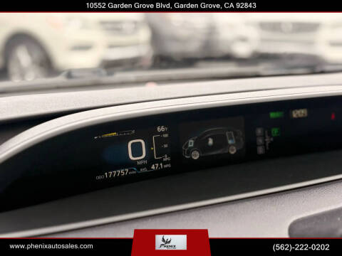 2016 Toyota Prius Two