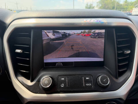 2022 GMC Acadia SLE
