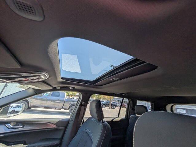 2025 Jeep Grand Cherokee L Laredo X