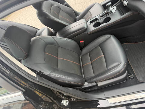 2019 Nissan Altima 2.0 SR