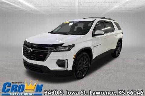 2023 Chevrolet Traverse for sale at Crown Automotive of Lawrence Kansas in Lawrence KS