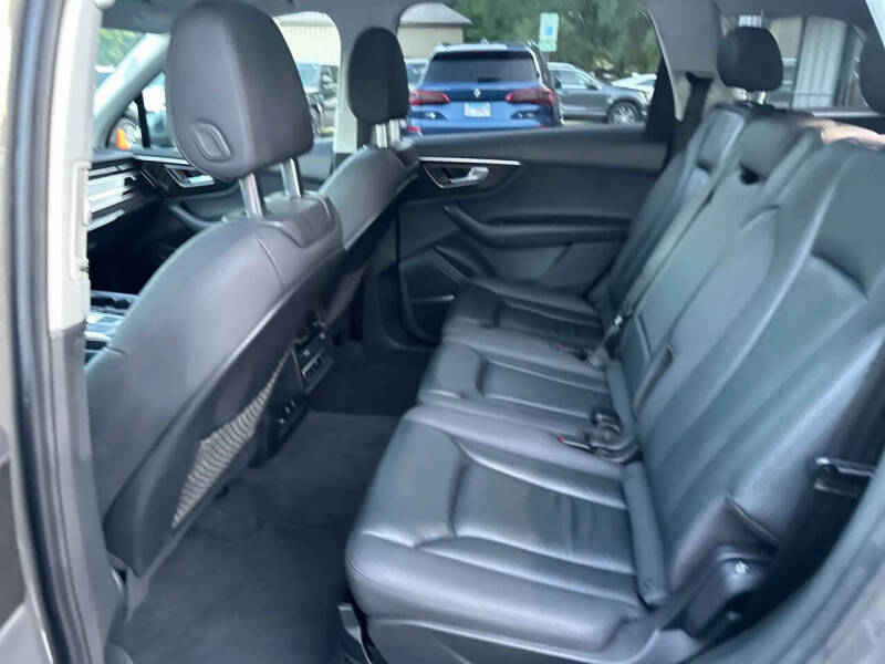 2021 Audi Q7 quattro Premium Plus 55 TFSI