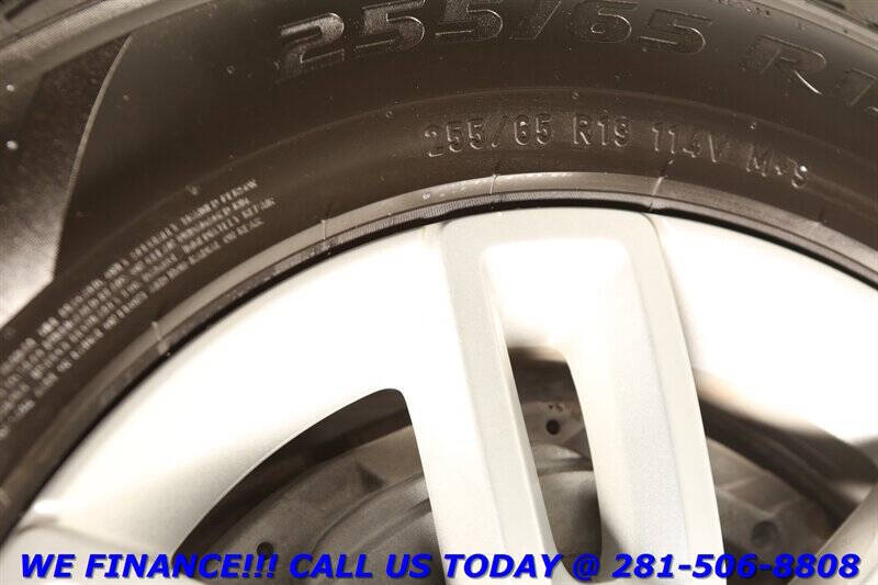 2022 Land Rover Defender 110 SE