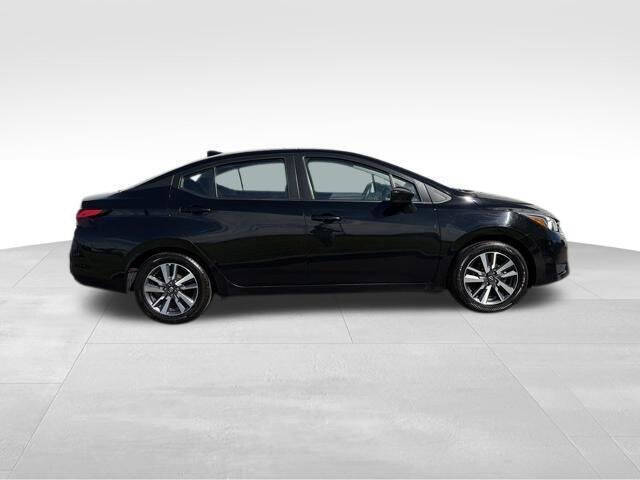 2023 Nissan Versa SV