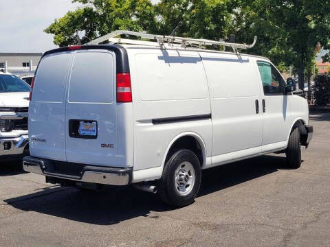 2021 GMC Savana 2500