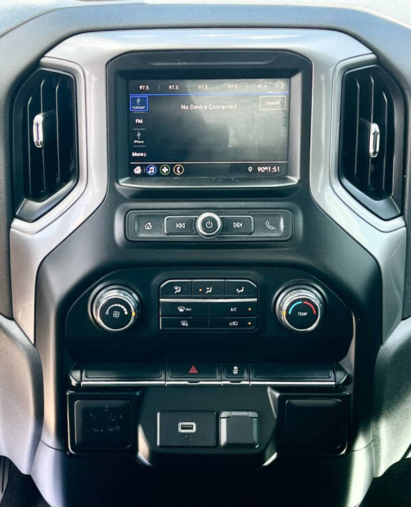 2020 Chevrolet Silverado 1500 Custom