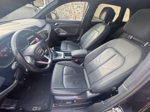 2020 Audi Q3 quattro Premium 45 TFSI