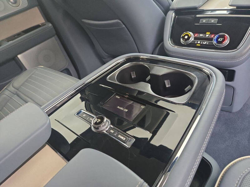 2019 Lincoln Navigator Black Label