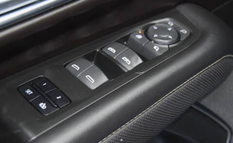 2022 GMC Yukon XL SLT