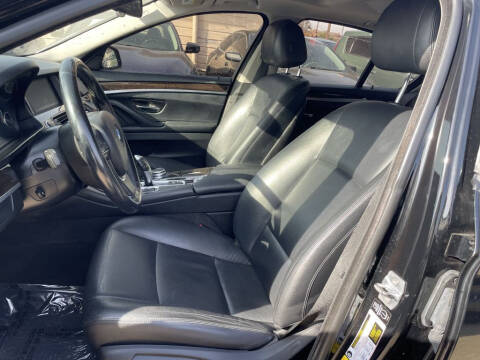 2015 BMW 5 Series 528i