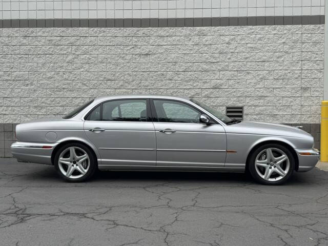 2005 Jaguar XJ-Series Super V8