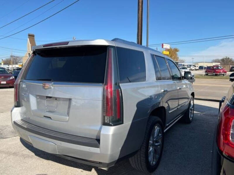 2018 Cadillac Escalade Platinum
