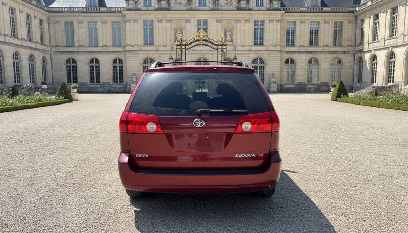 2008 Toyota Sienna LE 7-Passenger